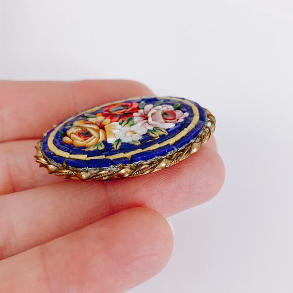 Vintage Italian Art Deco Micro Mosaic Brooch Floral Brass Oval C Clasp Pin 1930s - Picture 4 of 9